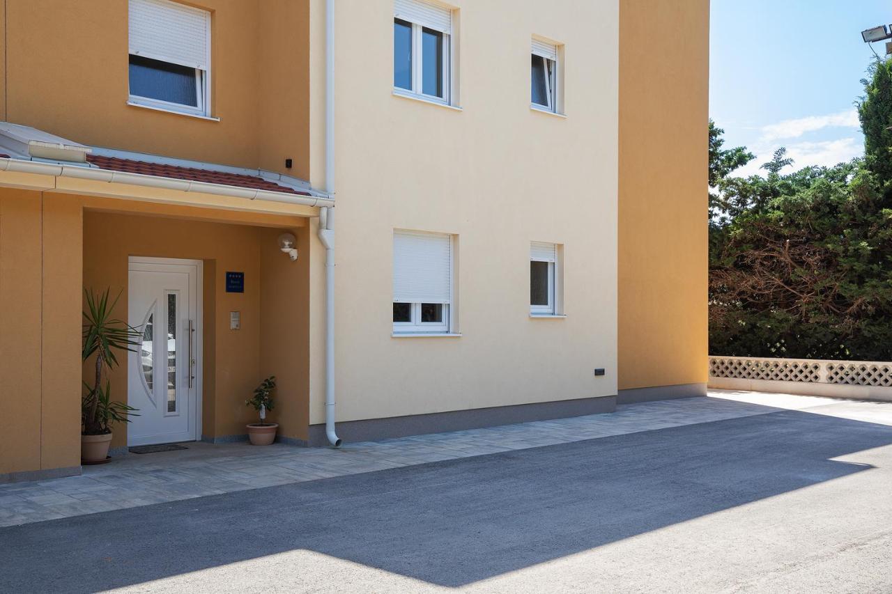 Apartment J&E Medulin Exterior photo